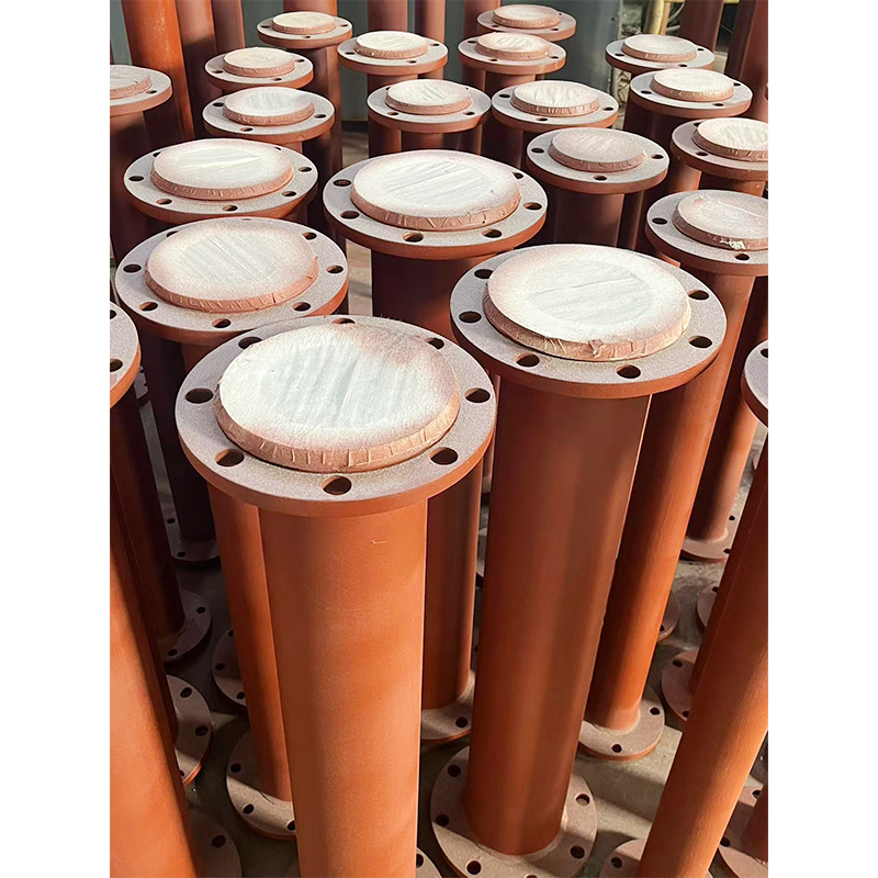 How does PTFE lined pipe ensure the purity of the conveying medium through anti-permeability?